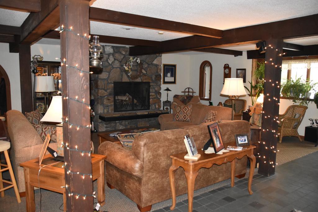 Olympia Lodge Manchester Center Extérieur photo